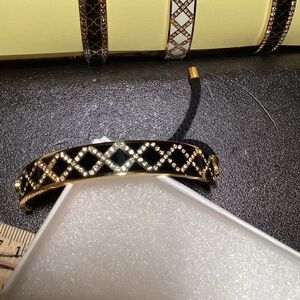 Halcyon black bracelet